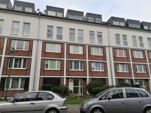 Aussenbild + D�sseldorf-Holthausen + ca. 53 m� + 1. OG +  2-Zimmerwohnung + Balkon +  Stellplatz +