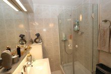 Bad + Kaarst-Holzb�ttgen + Einzimmerwohnung + Balkon + ca. 44 m� + inkl. Einbauk�che +