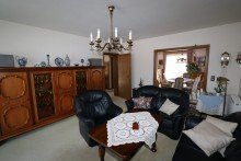 Wohn-/Esszimmer + Holzb�ttgen + Einfamilienhaus + Bj. 1955 + ca. 500 m� Grundst�ck + ca. 130 m� Wohnfl�che + Garage +