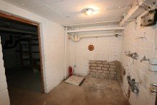 Waschraum KG + Kaarst + Reihenmittelhaus + ca. 120 m� + 7 Zimmer + inkl. Garage +
