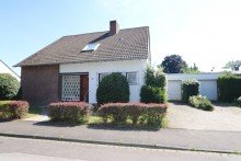 Ansicht + Kaarst + Einfamilienhaus + Bj. 1966 + ca. 746 m� Grundst�ck + ca. 142 m� Wohnfl�che + 2 Garagen