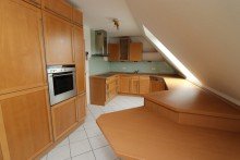K�che + Kaarst + 114 m� + 2. OG + 3 Zimmer + Maisonettewohnung + Aussenstellplatz + 1996