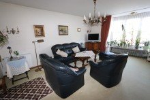 Wohn-/Esszimmer + Holzb�ttgen + Einfamilienhaus + Bj. 1955 + ca. 500 m� Grundst�ck + ca. 130 m� Wohnfl�che + Garage +