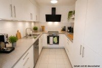 Bild (5f44d8d4b25b02256513db3829722da7): + B�derich + 3-Zimmerwohnung + ca. 89 m� Wohnfl. + Loggia + Bj. 2002 + Hochparterre + Carport +