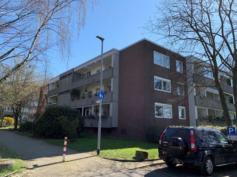 BILD Kaarst Etagenwohnung 65 m� + 2-Zimmer-Wohnung mit Balkon + 1.OG + Leerstehend