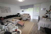 Bild (726b2f3f95e449416701d5827d9dc34c): + Kaarst-Ost + 3-Zimmer-Wohnung + 1. OG + ca. 79 m� Wohnfl�che + Vermietet +