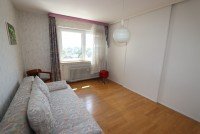 Bild (7bfbe06ce6c3c59f91b336aec0dbe65c): + Holzb�ttgen + 3-Zimmer-Wohnung + ca. 84 m� + Bj.1974 + 5. OG + Aufzug +