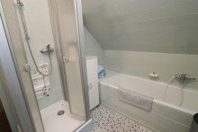 Badezimmer + Kaarst + freistehende Einfamilienhaus + 106 m� Wohnfl�che + 408 m� Grundst�ck + 1969