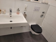 G�ste WC + KAARST-ZENTRUM + 3- Zimmer Wohnung + 86 m� + Balkon + G�ste WC mit Dusche +