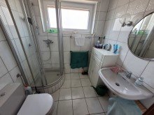 Bad + Kaarst-B�ttgen + 3 Zimmerwohnung + ca. 75 m�  + Balkon + Garage +