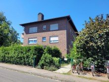 Ansicht + Gepflegtes Apartment mit Balkon in Kaarst-Vorst + Pantryk�che + Stellplatz +