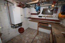 Heizungskeller + B�ttgen + ruhige Lage + Reihenhaus + Bj. 1984 + 3 Schlafzimmer + Garage +
