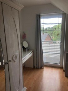 Schlafzimmer + Vermietet +  Kaarst-B�ttgen + Wohnung mit Traumausblick+ 2-Zimmer + Stellplatz (+25,00) EUR+