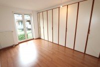 Bild (bc4370583cee822ed4cdd72aa7523ce4): + Kaarst + zentrale Lage + 3,5-Zimmer-Wohnung + ca. 84 m� Wohnfl�che + S�d-Balkon + TG-Stellplatz +