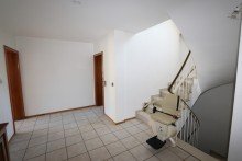 Diele + Holzb�ttgen + freist. Einfamilienhaus + Bj. 1973 + ca. 135 m� Wohnfl�che + ca. 833 m� Grundst�ck +