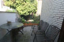 Terrasse B�ro + Kaarst-Vorst + m�bliertes Bungalow + ca. 120 m� Wohnfl�che + 2 B�der + Garten + 3 Schlafzimmer +