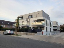 Aussenbild + Kaarst + n�he S-Bahn + ca. 69m� + 2-Zimmerwohnung + Garten + TG Stellplatz + Luftw�rmepumpe +