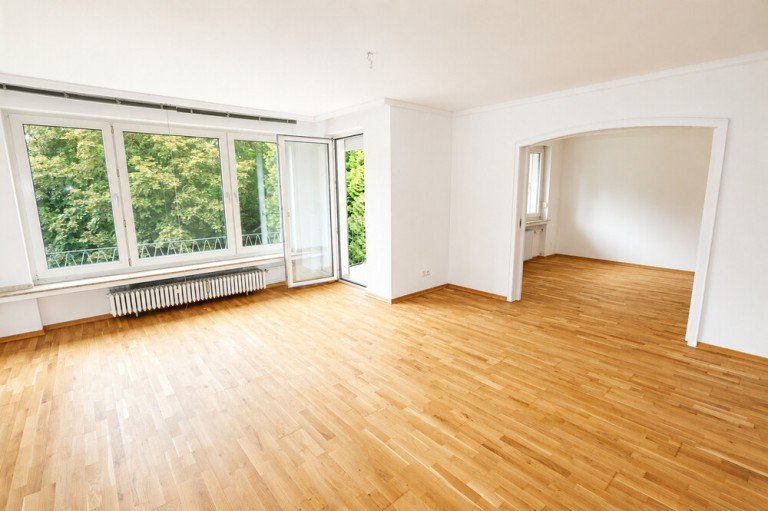 Wohnzimmer D�sseldorf Etagenwohnung + Bilk / Flehe + 4-Zimmer-Wohnung + ca. 109 m� Wohnfl�che + renoviert + 1. OG + im 3-Familienhaus +