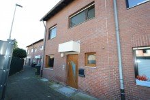 Ansicht + Kaarst + Reihenmittelhaus + ca. 120 m� + 7 Zimmer + inkl. Garage +