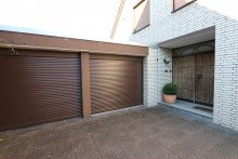 Hauseingang + Holzb�ttgen + freist. Einfamilienhaus + Bj. 1973 + ca. 135 m� Wohnfl�che + ca. 833 m� Grundst�ck +