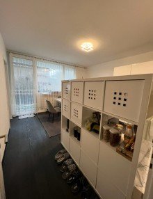 Wohnzimmer + D�sseldorf-Holthausen + ca. 53 m� + 1. OG +  2-Zimmerwohnung + Balkon +  Stellplatz +