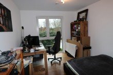 B�ro 2 + Kaarst + Doppelhaush�lfte + Bj 2017 + ca. 135 m� + 3 Schlafzimmer + K�che kann �bernommen werden +